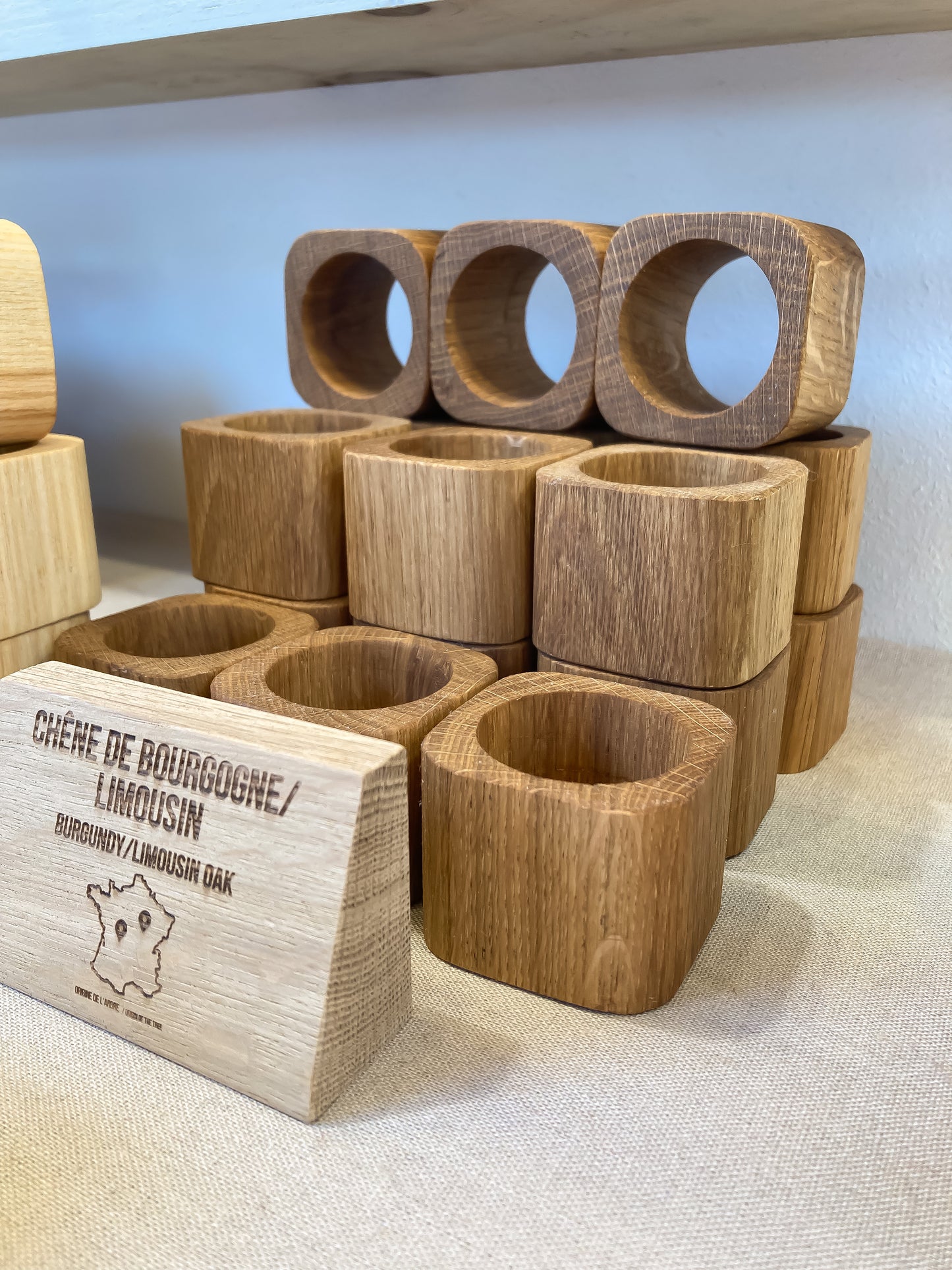 ronds de serviette en bois massif, fabrication artisanale française, racines artisanat