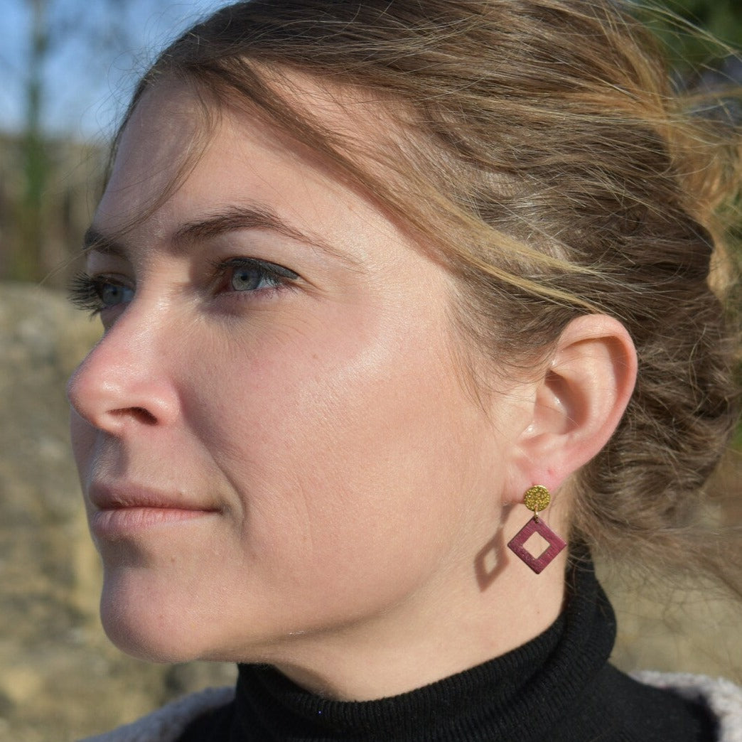 Clavos cuadrados de madera - Dorados