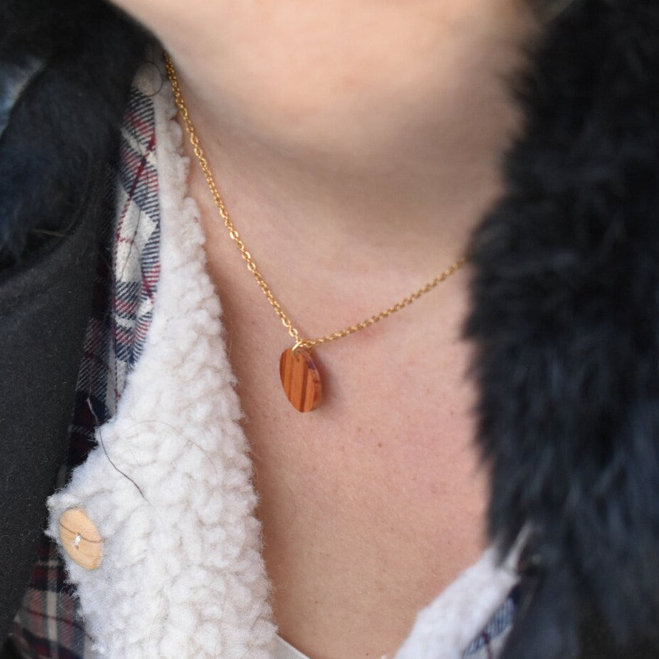 Round wooden necklace - Gold