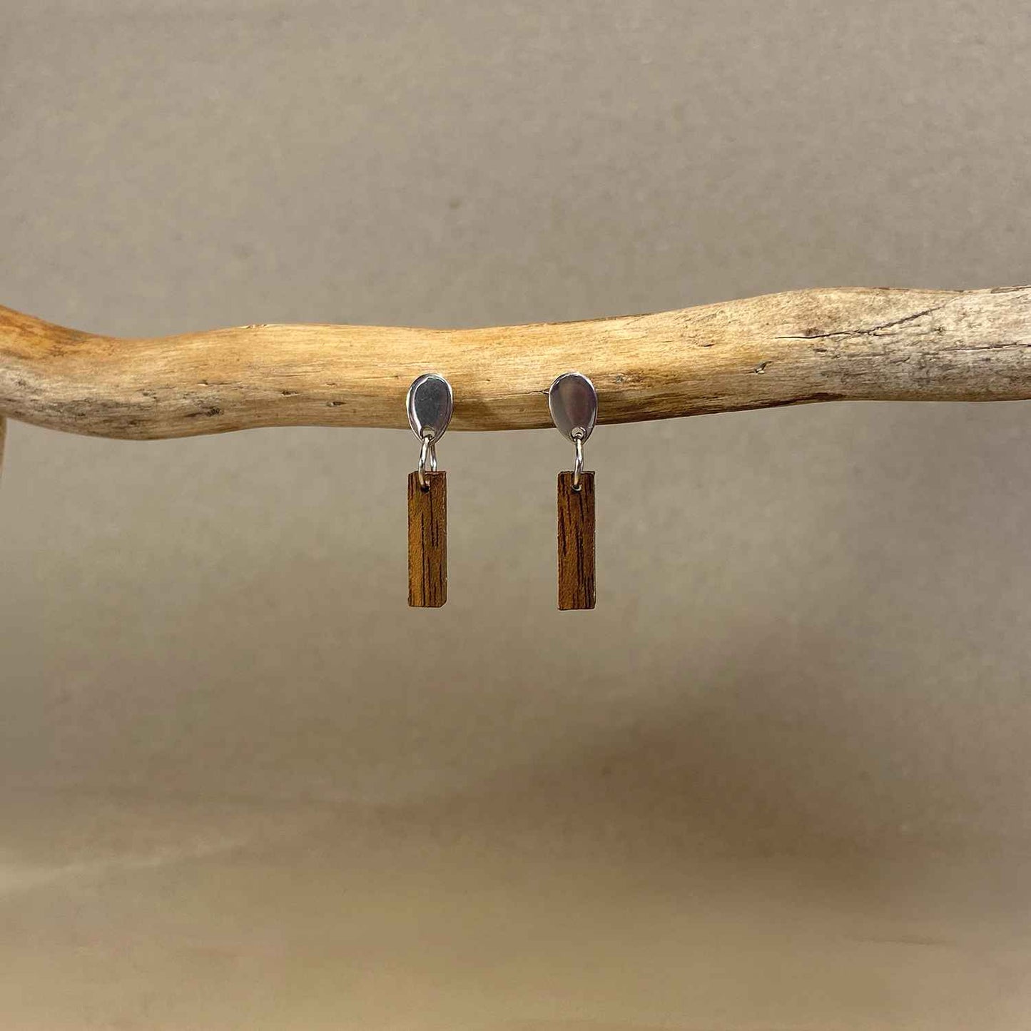 Clous goutte & barre en bois - Argentés