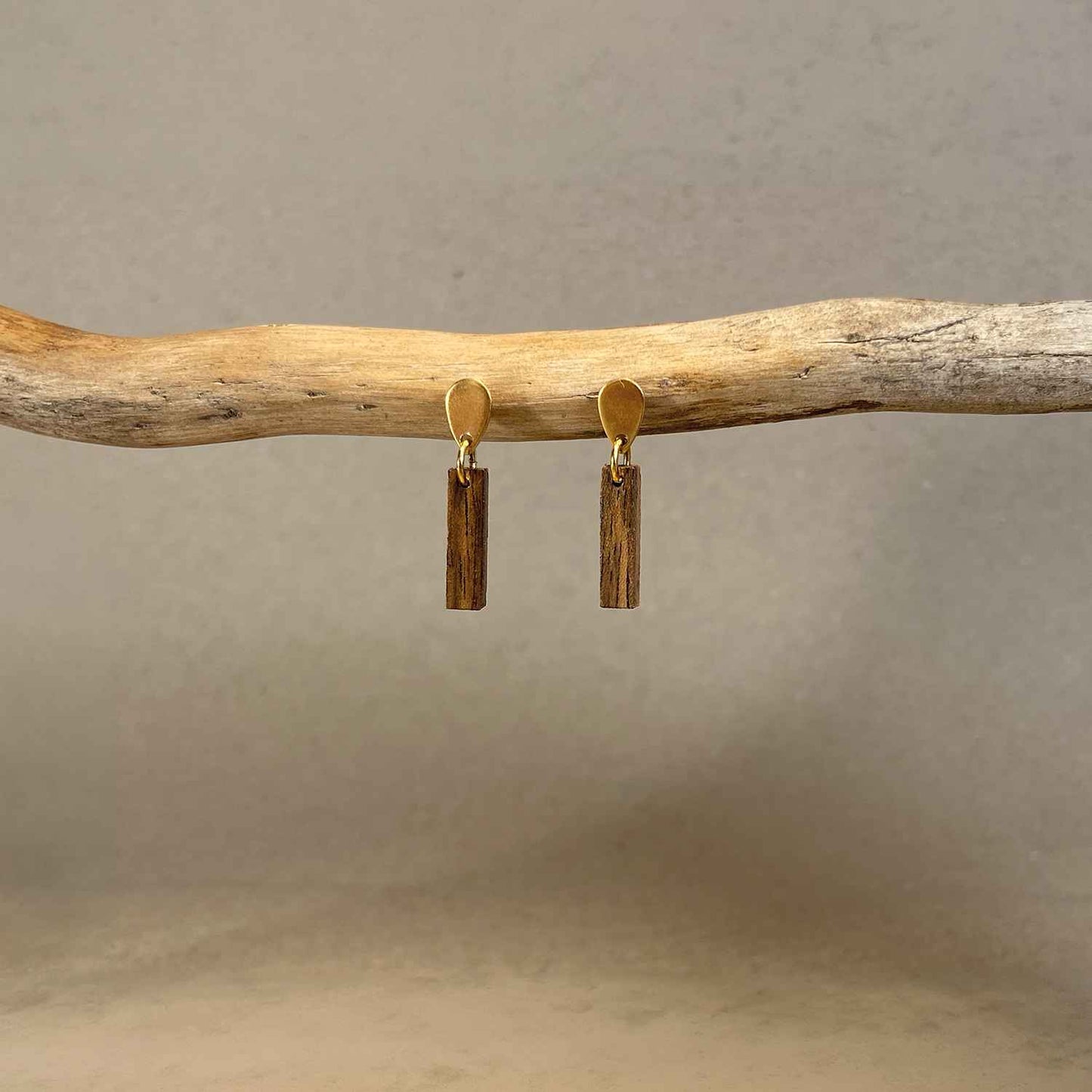 Clous goutte & barre en bois - Dorés