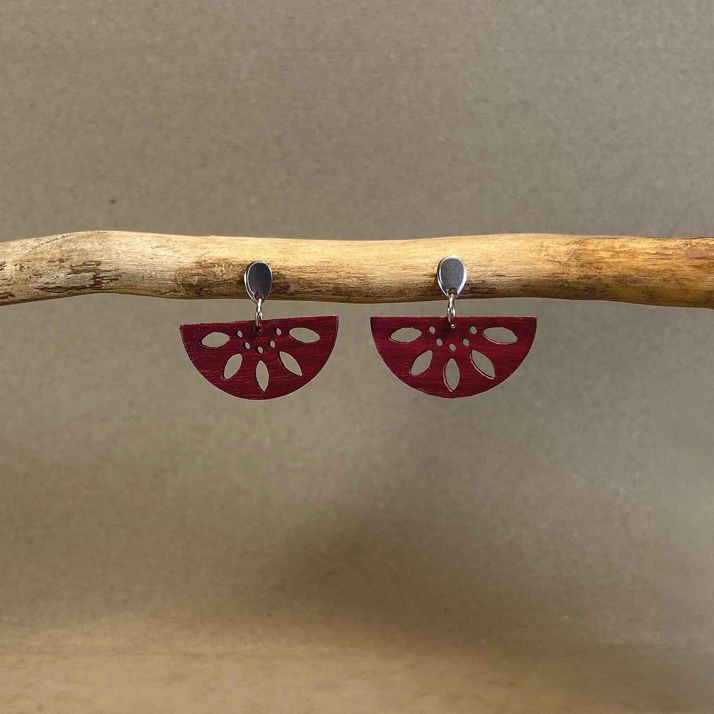 Clous demi-rond dentelle en bois - Argentés