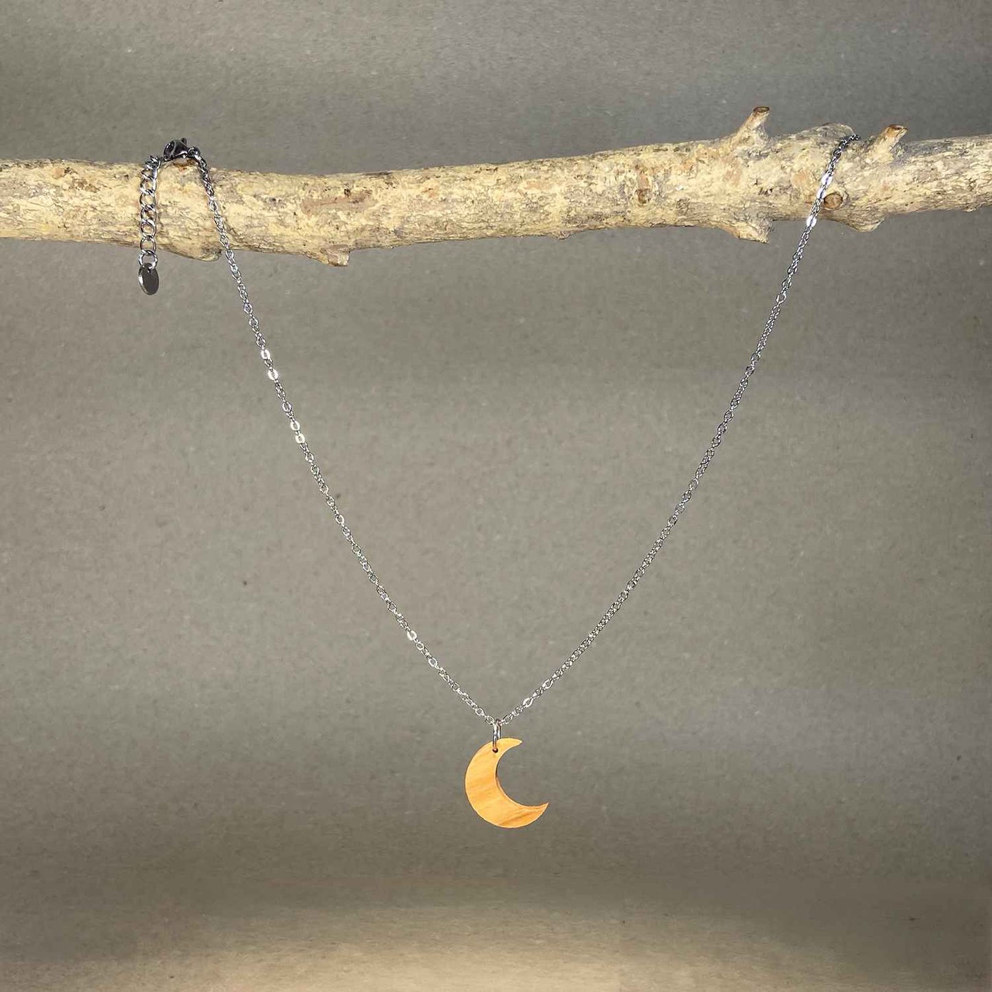 Collier demi-lune en bois - Argenté