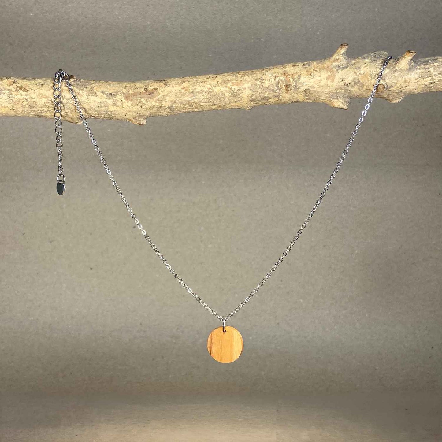 Collier rond en bois - Argenté