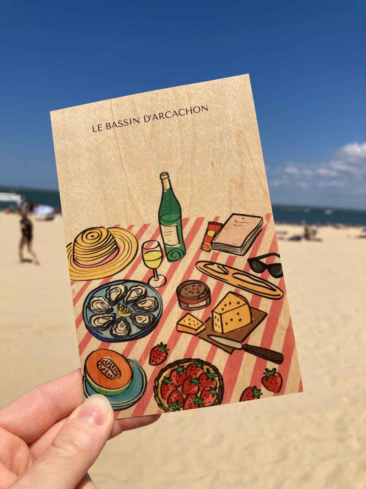 Carte postale en bois d'érable, illustration d'un pique-nique sur le bassin d'Arcachon par Atelier Palmito, papeterie, fabriqué en france, racines artisanat 